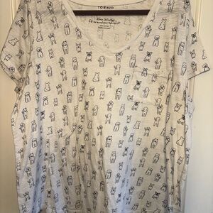 Torrid Cream Tee with Dog Pattern